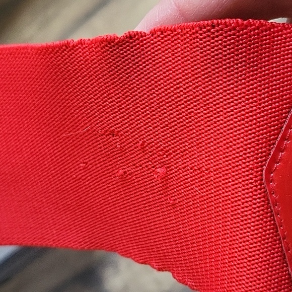 Red belt + 2 beige/camel 3 for price of one - Picture 6 of 10